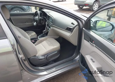 2019 Hyundai Elantra Sel z USA, uszkodzony, nr VIN 5NPD84LF2KH479688